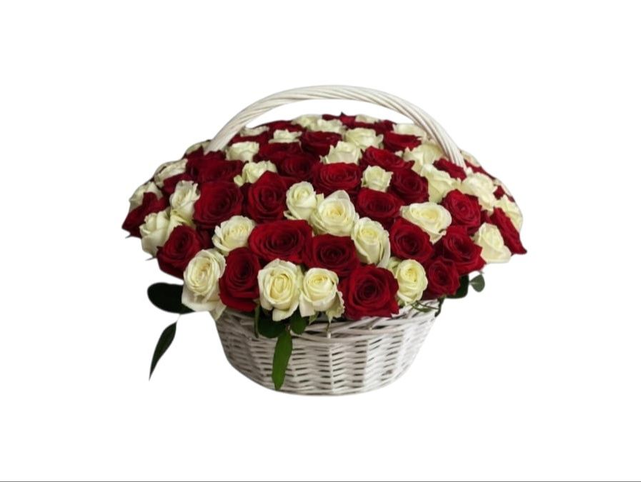 Red and White Fresh Love Basket M