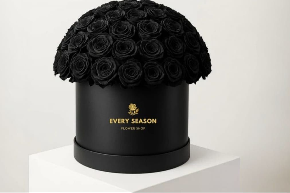 Obsidian Love 41 Black Roses