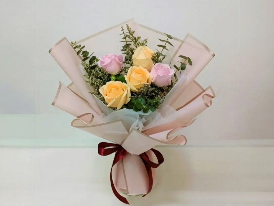Honey Roses