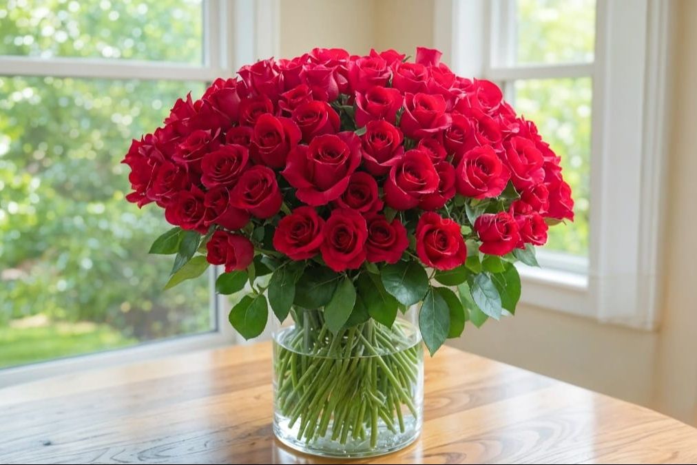Rad Love Vase White