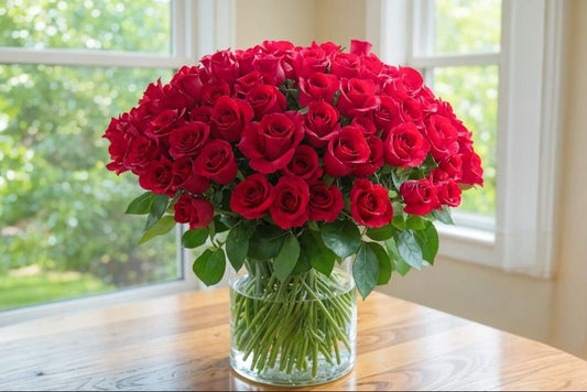 Rad Love Vase White