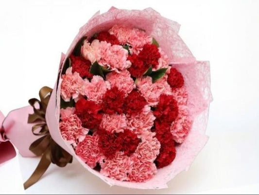 Red And Pink Carnations Bouquet