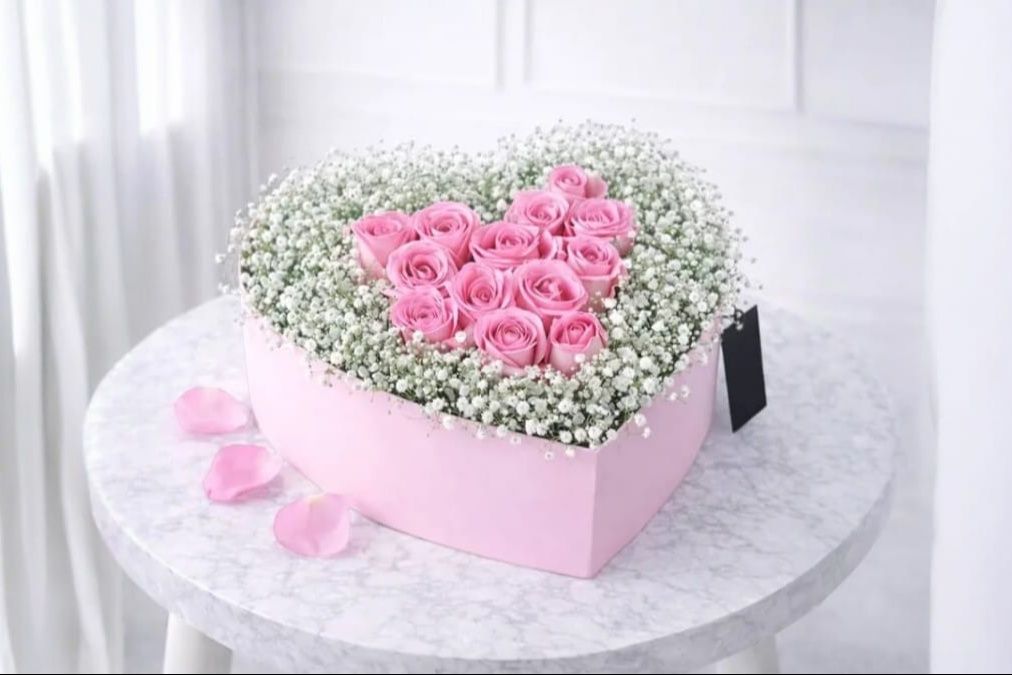 Pink smile box  W