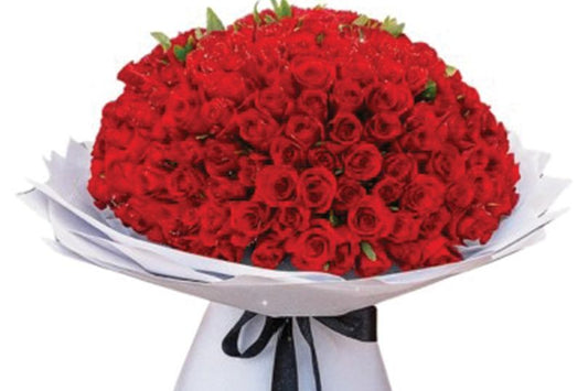 Red Rose Round Bouquet 75 Pieces