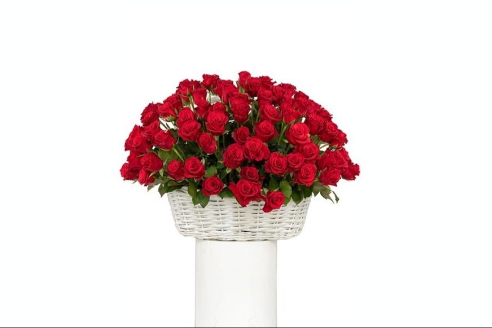 Grand Red Valentine's Day Special Xtra Large Basket