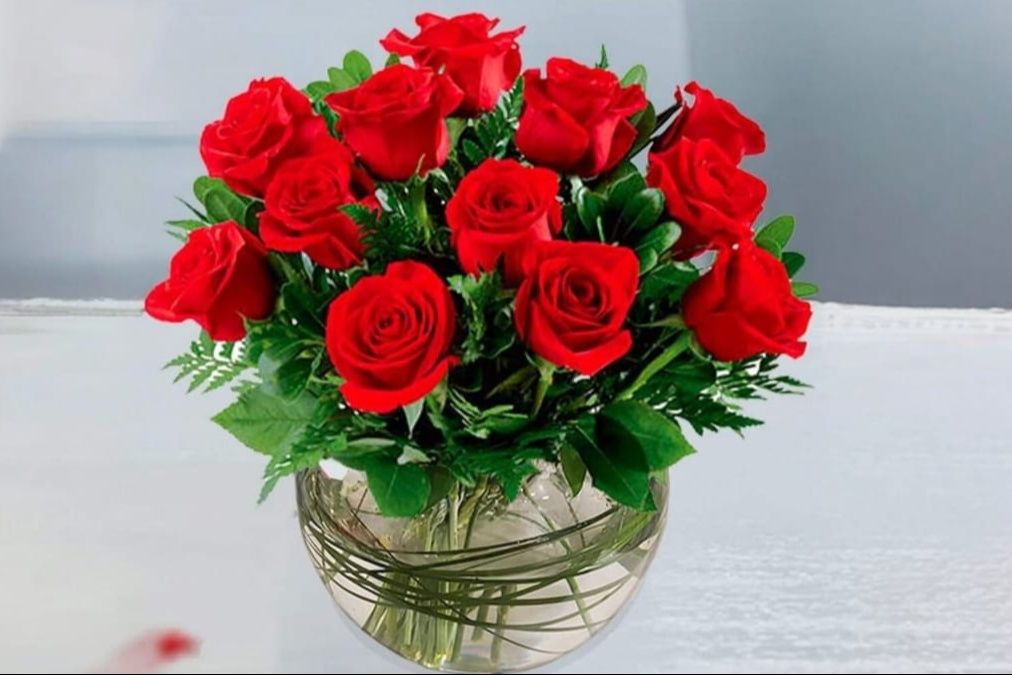 Red Love Flower Vase
