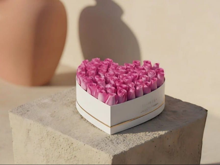 51 Pink Heart Box