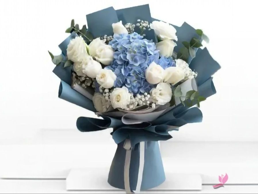 Pleasing Mix Hydreagea Bouquet