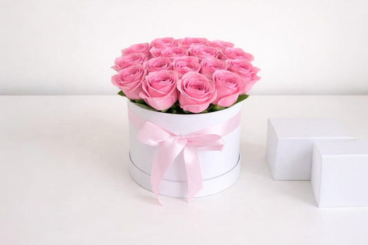 Night Pink Box – 21 Premium Pink Roses