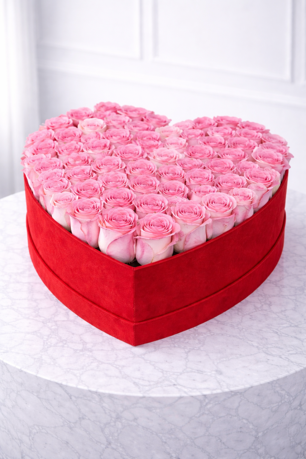 Pink Roses Heart Box – 50 Roses