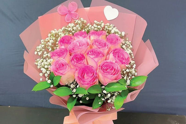 Sweet Romantic Fresh Flowers - 13 Pieces
