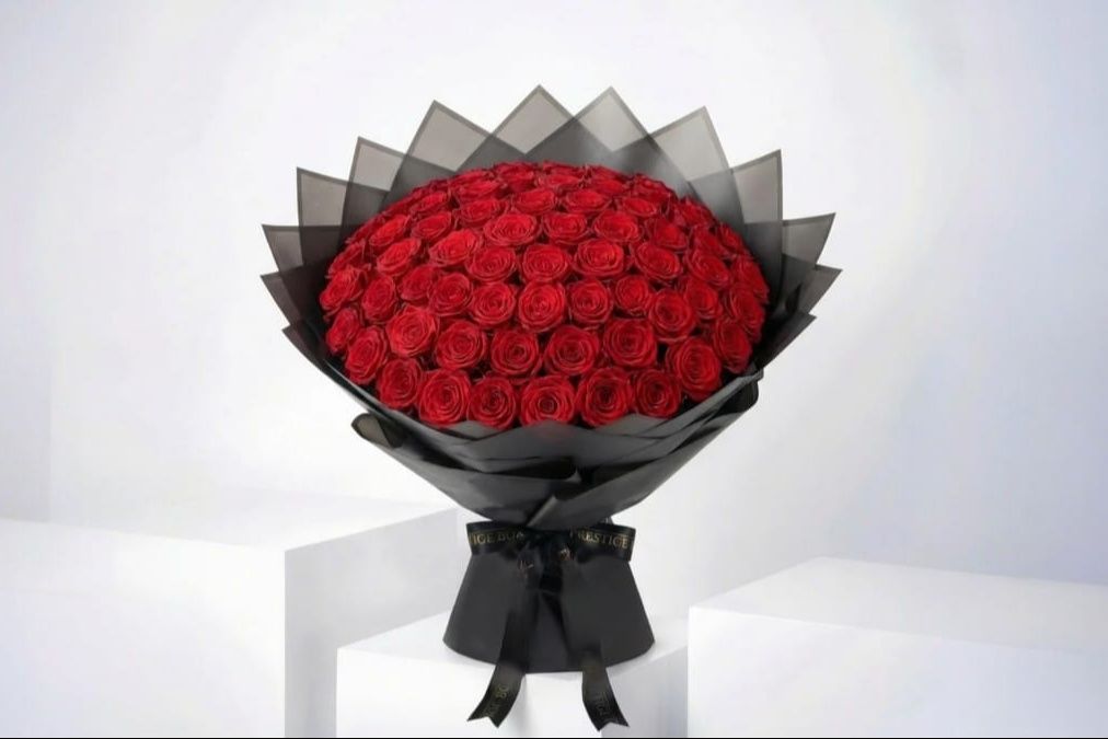 50 Premium Red Roses Bouquet