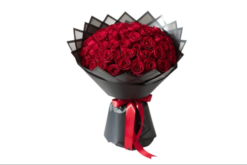 Romantic 35-Piece Red Rose Bouquet