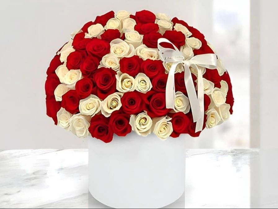 Luxury Bloom Box with Red and White Roses