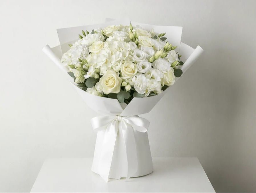 Bouquet ethereal purity